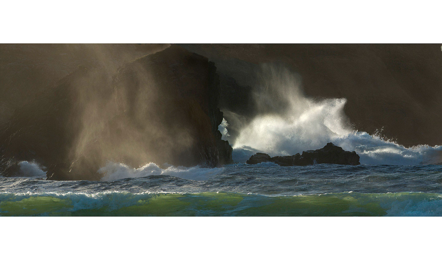 Dailbeag-Outer-hebrides-Isle-of-harris-lewis-Scotland-Waves-sea-black_and_white-mono-Photography-Lindsay_Robertson