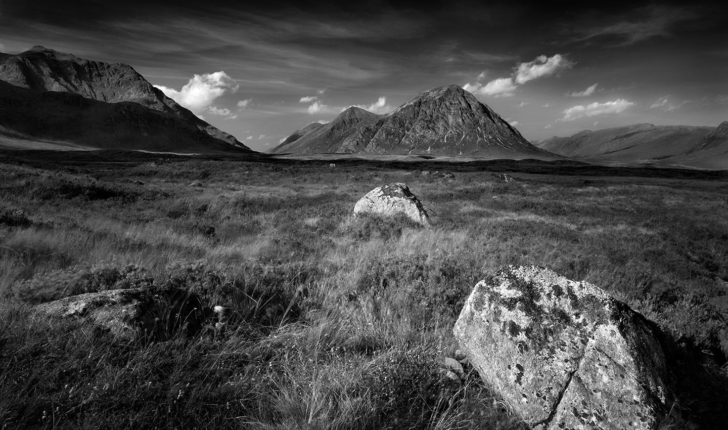 Buichaille-and-Rock-Scotland-Scottish_landscape-Photography-black_and_white-Glencoe-mountain-Lindsay_Robertson